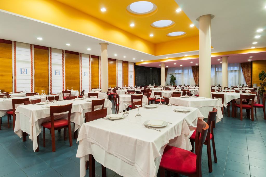 Hotel Ruta De Europa Віторія-Гастейс Екстер'єр фото